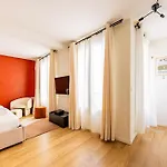11#Studio 2 pers#Bon Marché#St Germain#Paris 6